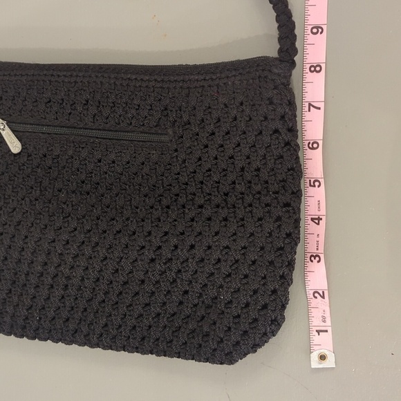 The Sak Woven Shoulder Bag Black - Picture 8 of 9